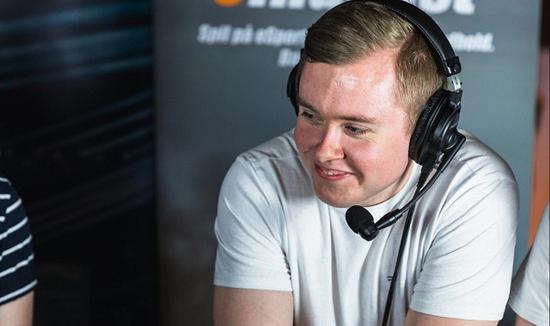 迷你主机SER9 MAX性能评测，超越传统台式机的秘密